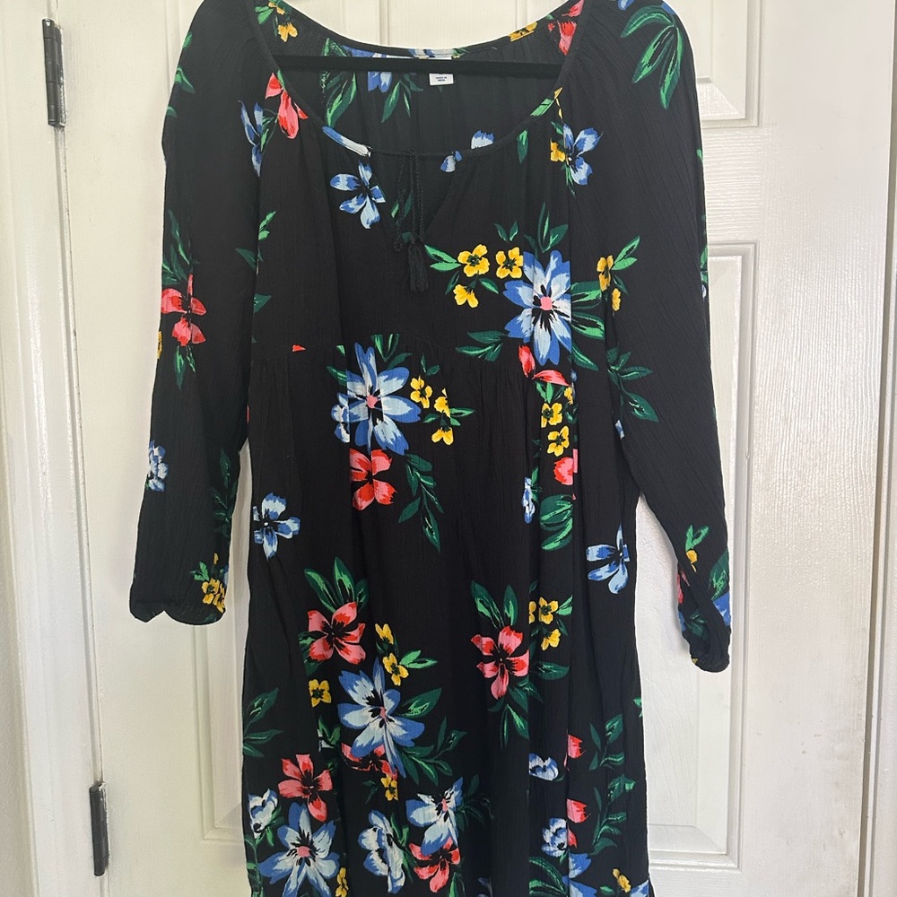 Old Navy Black Floral Long Sleeve Dress